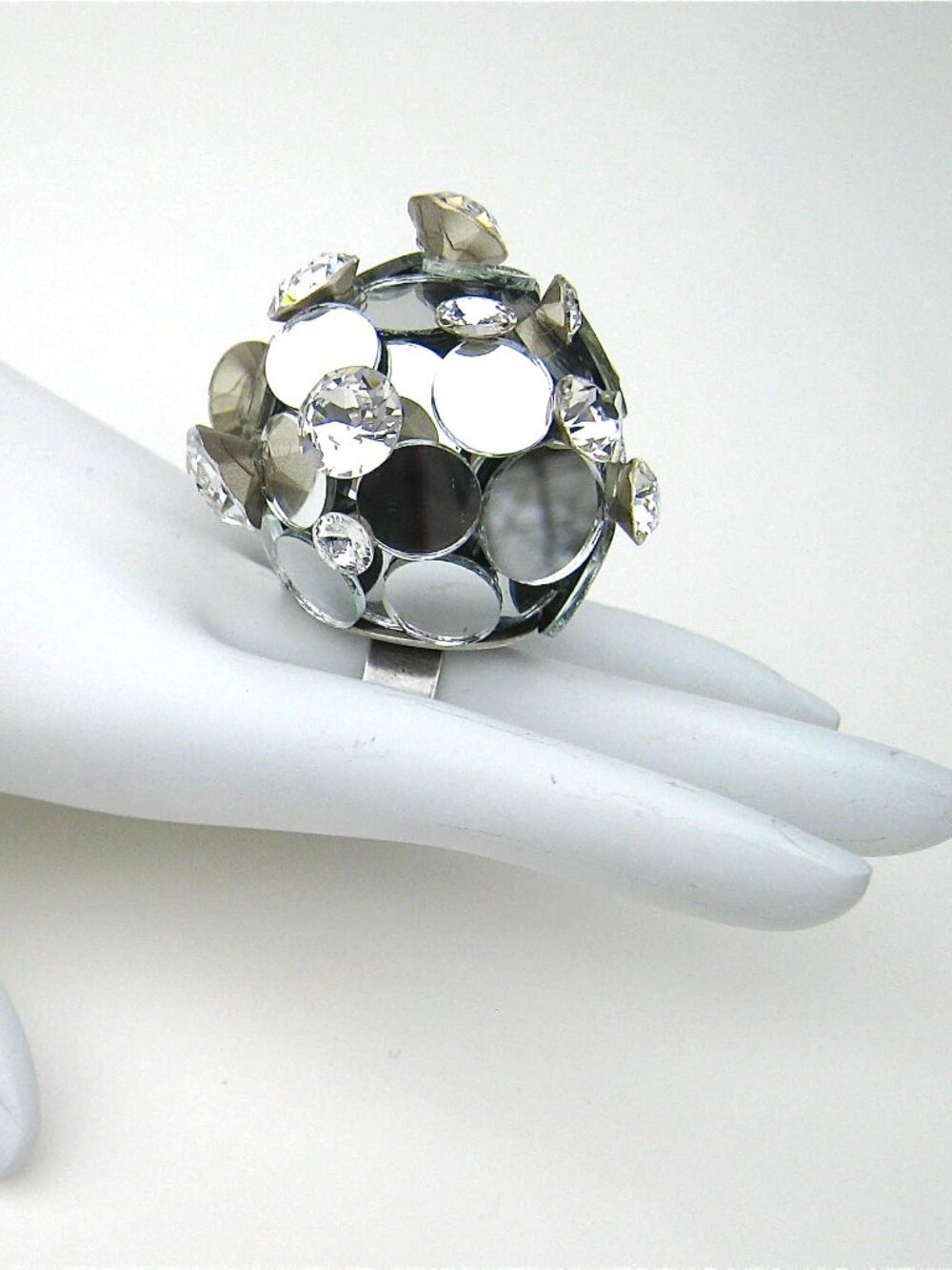 GASOLINE GLAMOUR SVANITY BAUBLE RING🪞🪩💎 - Picture 3 of 10